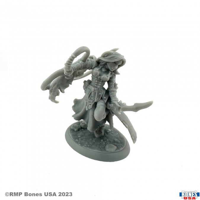 Reaper Legends 30164 Elsabeth, Female Vampire | Grognard Games