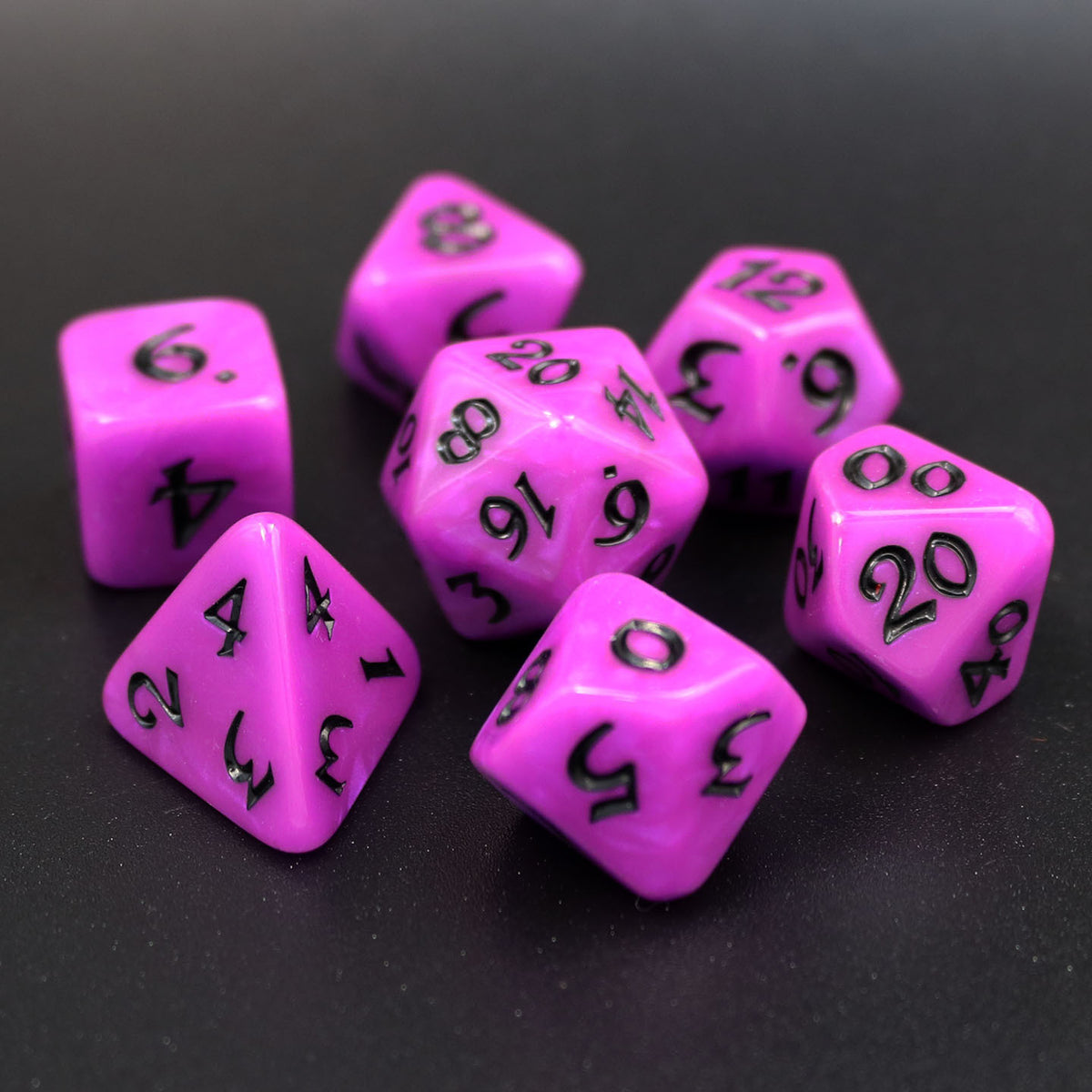 Die Hard Dice 7pc RPG Set - Elessia Deceit with Black | Grognard Games