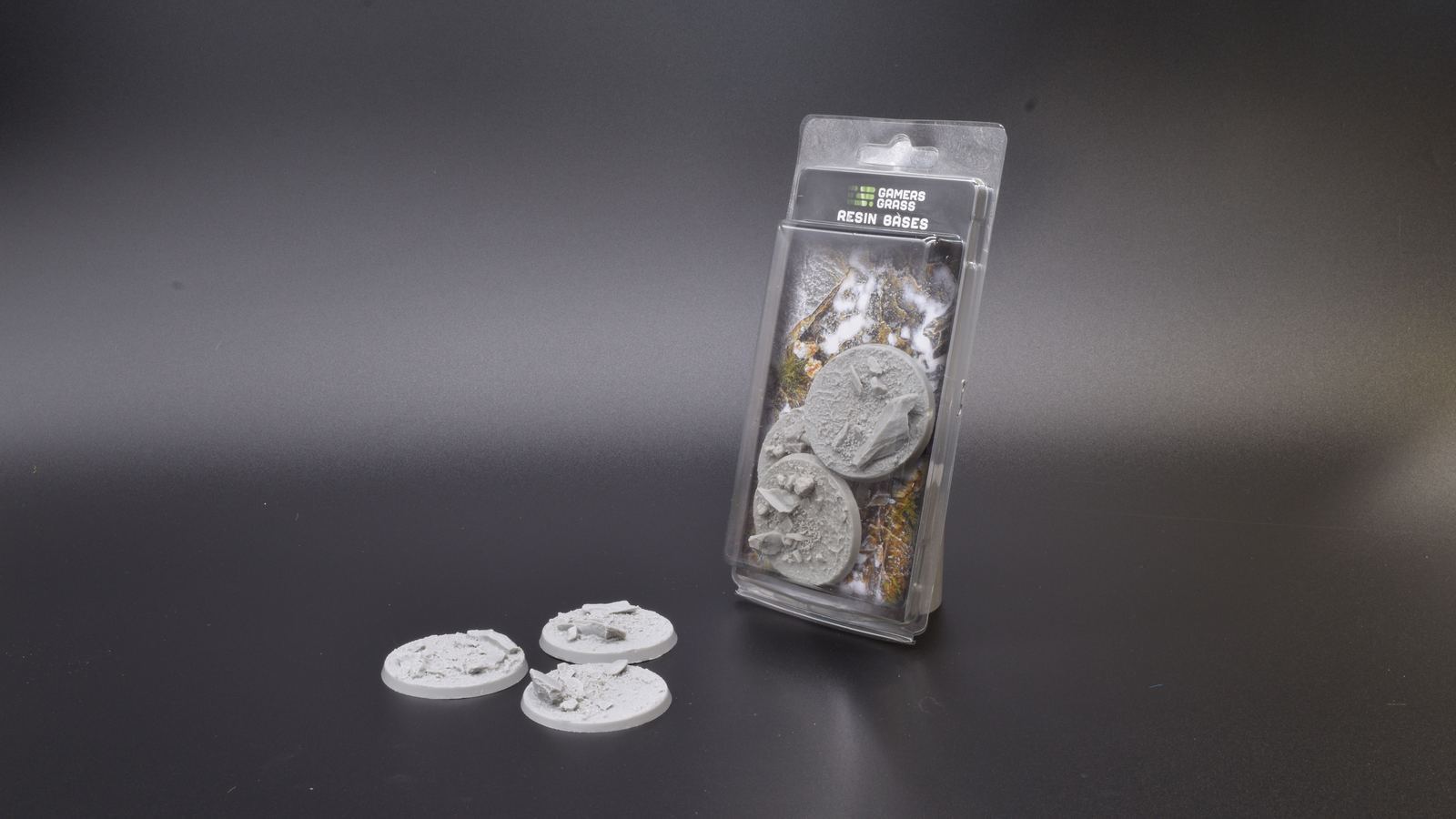 Gamers Grass Bases Rocky Fields 50mm Round | Grognard Games