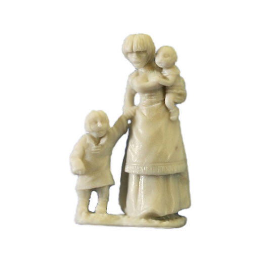 Bones 77087 Townsfolk Mom & Kids | Grognard Games